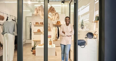 Retail Store Performance Dashboard: 6 KPIs and How To Track Them