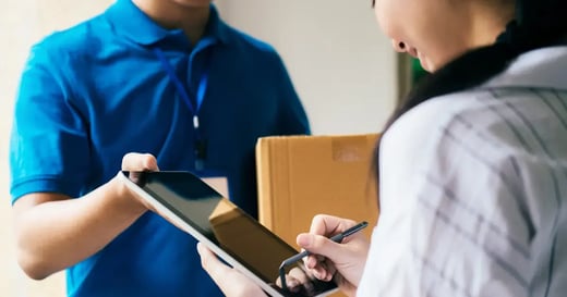 Liquor Store Delivery Challenges: 5 Tips for Navigating Compliance