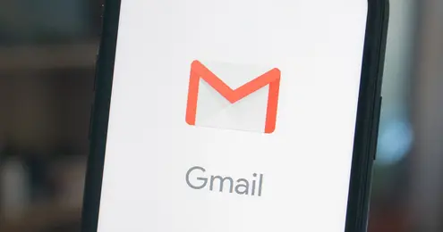 How To Write Effective Marketing Emails for Small Business Season