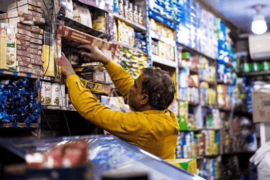 Grocery-Store-point-of-sale-solution-user