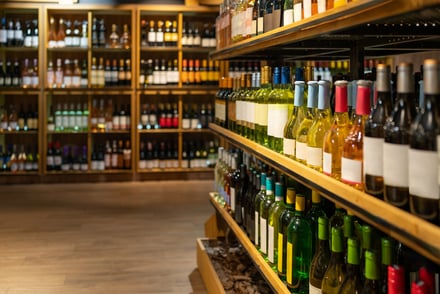 Liquor Store Franchise vs. Independent Liquor Store: Which Is Best?