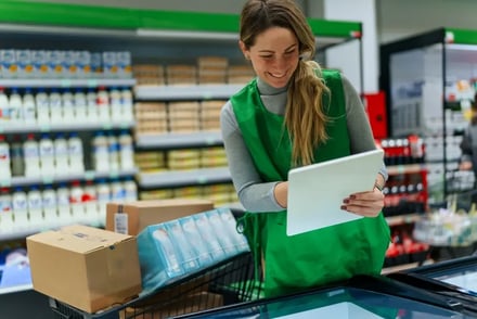 Real-Time Inventory Management: 4 Benefits for Specialty Retailers