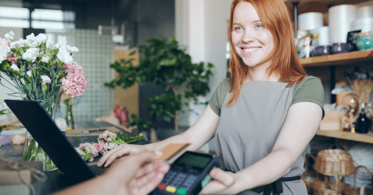 3 Cashier Training Tips To Improve the Checkout Experience