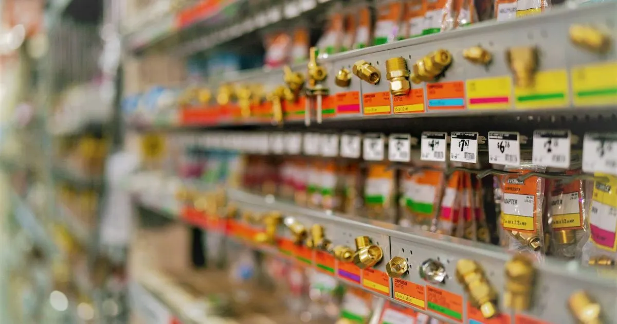 4 Must-Have Features of a Hardware Store POS System